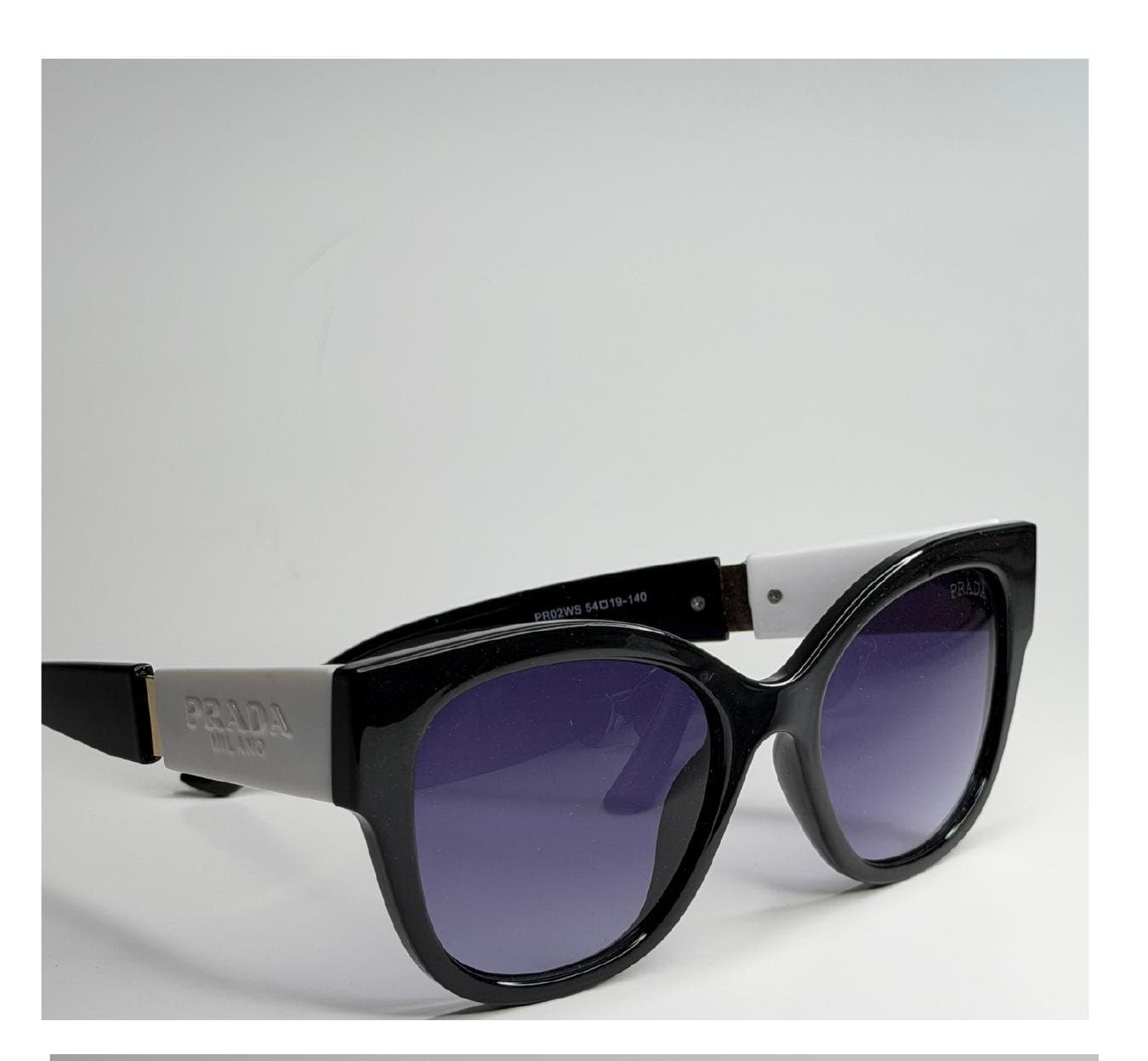 Oval Fino, Dourado, Lente Cinza