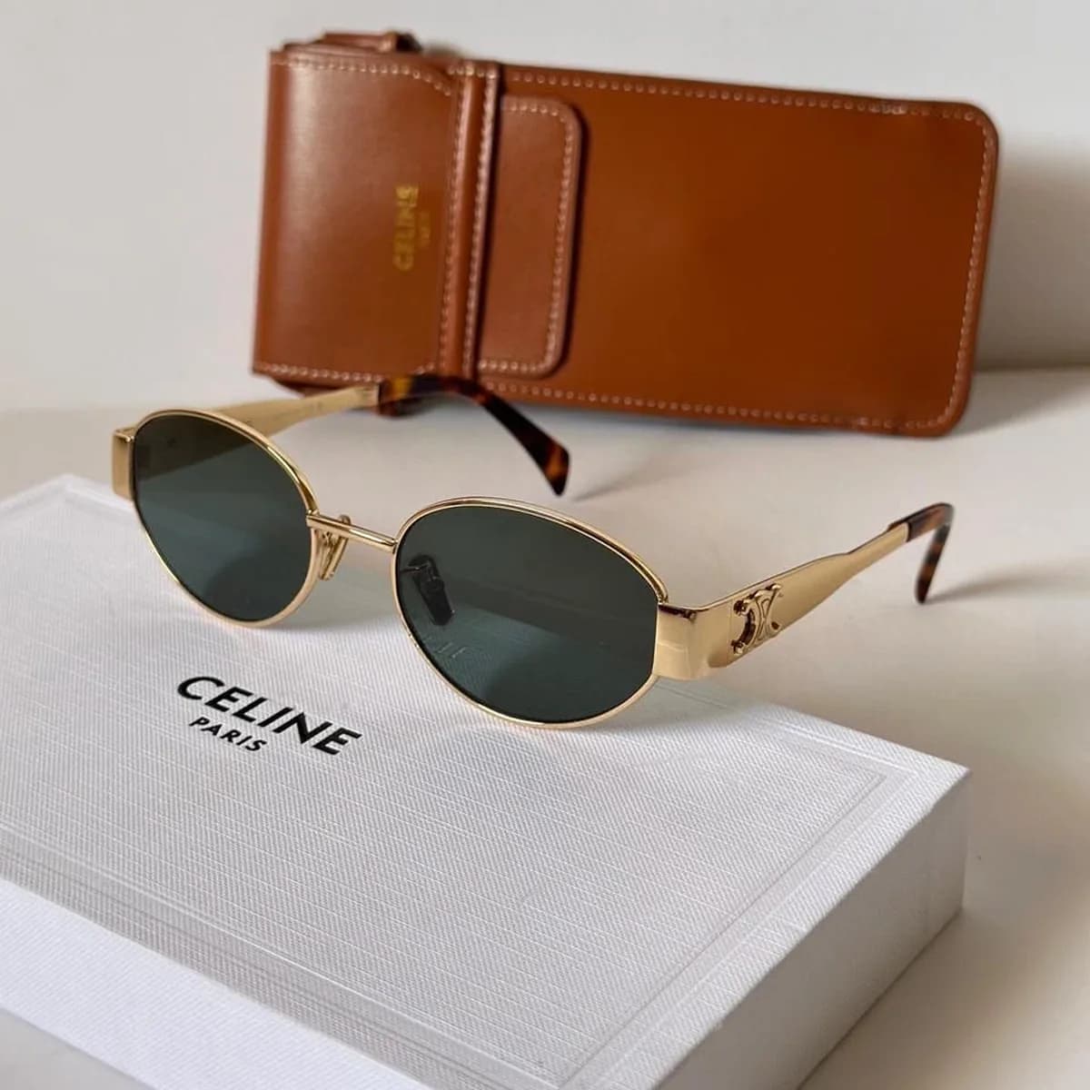 Oval Metal, Dourado, Lente Verde